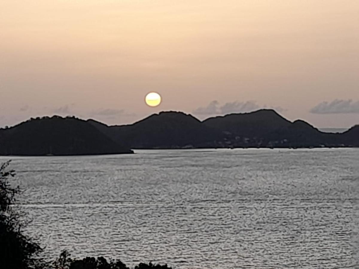 Ti Kaz Anoli Vue Epoustouflante Sur La Baie Villa Terre-de-Bas Kültér fotó